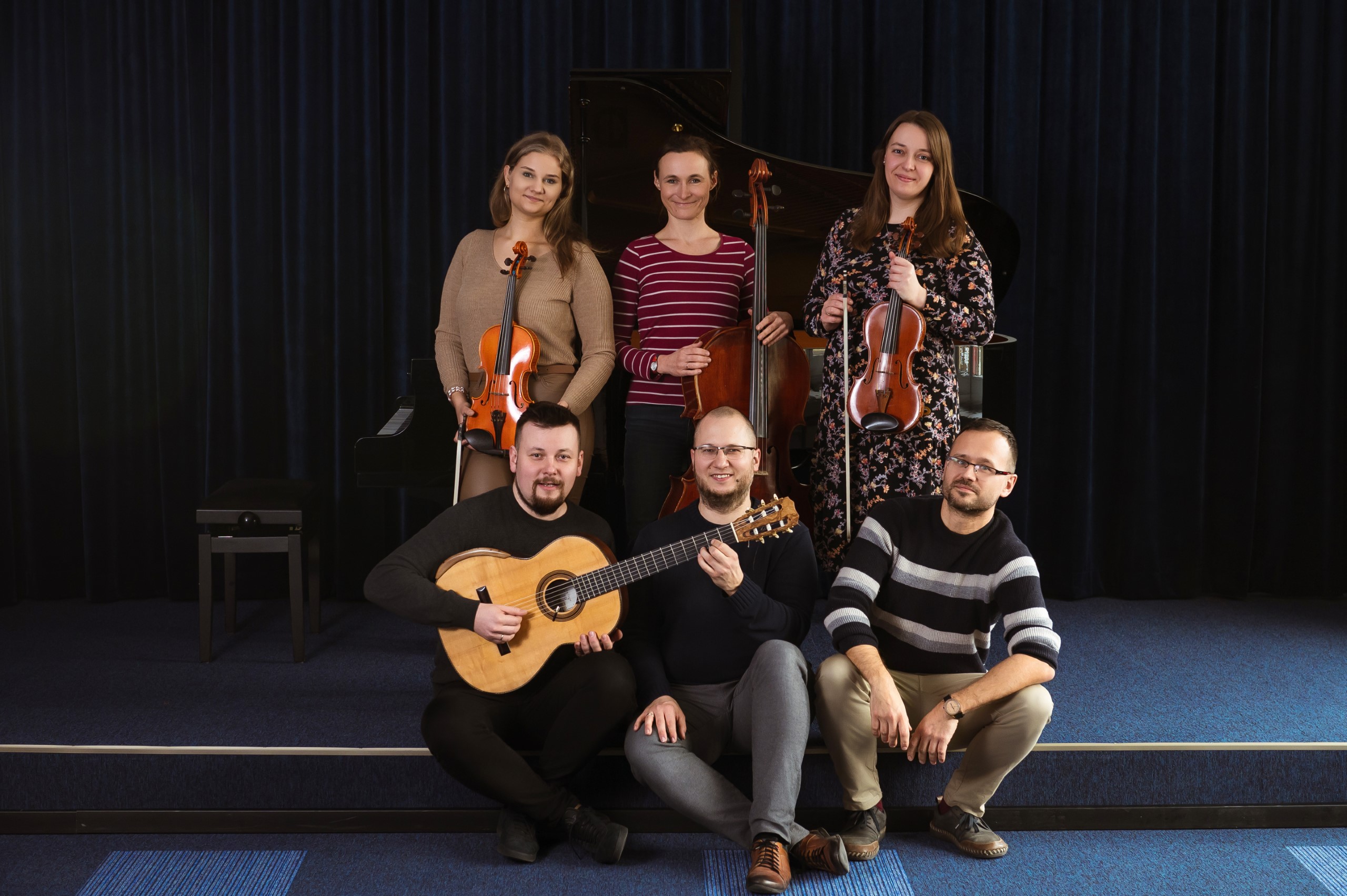 SEKCJA INSTRUMENTÓW SMYCZKOWYCH I GITARY